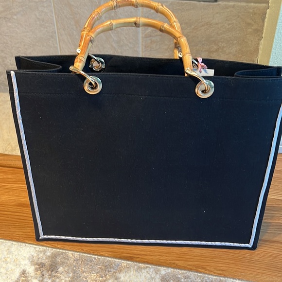 Amazing hand beaded tote - Picture 4 of 10